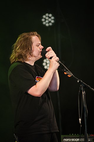 Lewis Capaldi isn't dating anyone in 2022. He is single at present. 