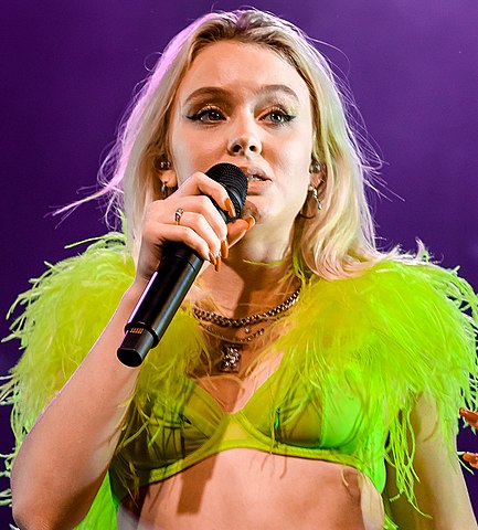 Is Zara Larsson gay or straight? What's her sexuality? 