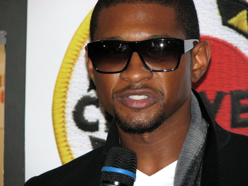 Who are Usher's Wives? How many times was he married? 