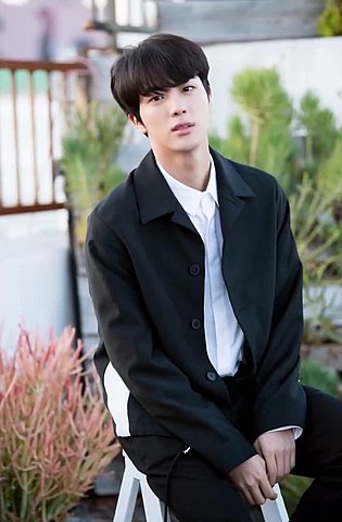 What is BTS Jin’s Height? how tall is he? 