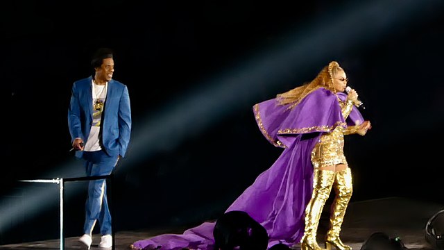 Beyoncé and Her Husband Jay- Z look amazing together. 