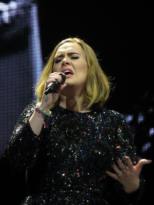 Is Adele A Billionaire? let's know about her estimated net worth. 