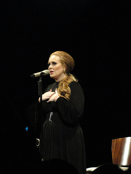Is Adele Smoking Again? Let's know about present situation. 