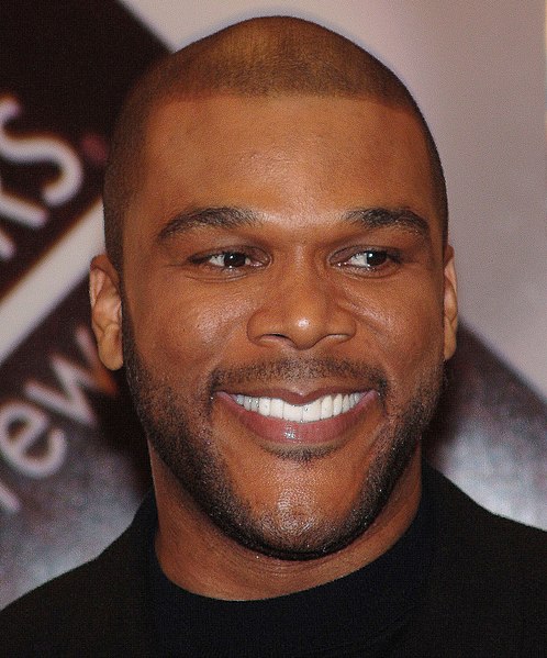 Who's Tyler Perry’s girlfriend and dating partner? 