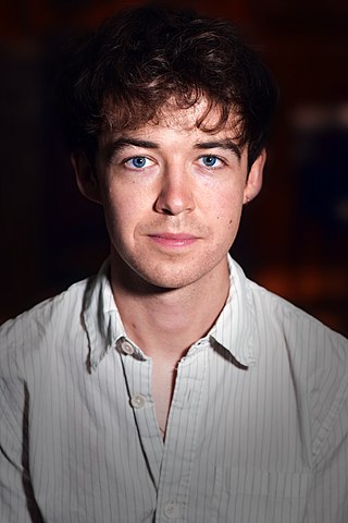 Does Alex Lawther Have a Girlfriend in 2022? Is he single or dating anyone? 
