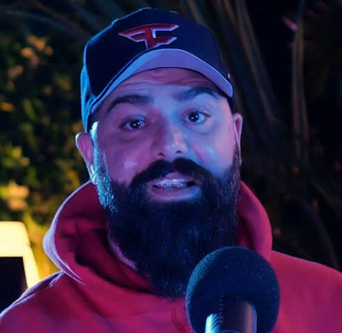 A close look at Keemstar’s Bio: Age, Height, Wife, Daughter, and Net Worth. 