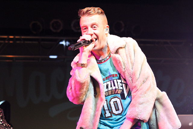 Everything about Macklemore’s Age, Height, Real Name and Wife Details. 