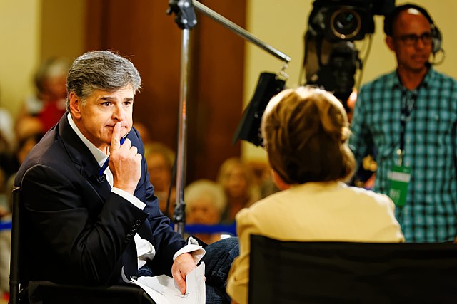 Does Sean Hannity have any Girlfriend? 